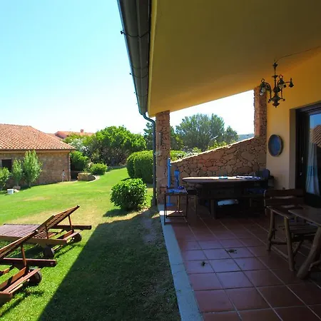 Hbt Villetta Blu Capo Coda Cavallo